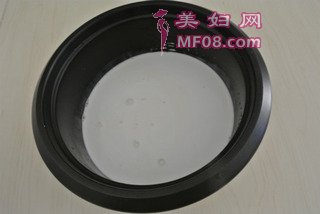 正才实料椰汁糕的做法步骤：2