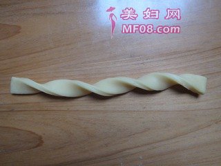 裺8