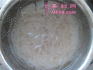 酸辣粉的做法步骤：9