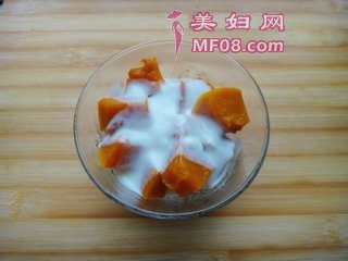 吃水果一样吃南瓜——杏仁南瓜的做法步骤：6