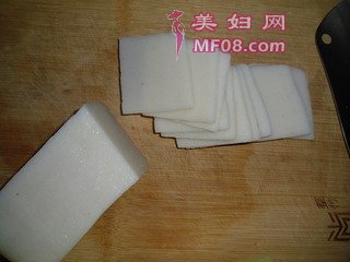 海苔煎年糕片的做法步骤：1