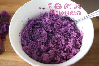 【缤纷薯球】——非常受小朋友喜爱的零食的做法步骤：7
