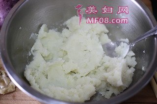 【缤纷薯球】——非常受小朋友喜爱的零食的做法步骤：8