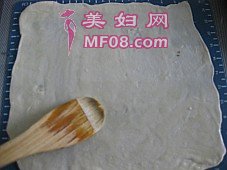 椒盐手抓饼的做法步骤：8