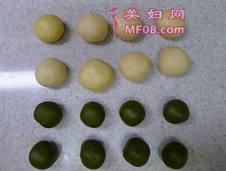 抹茶红豆酥的做法步骤：9