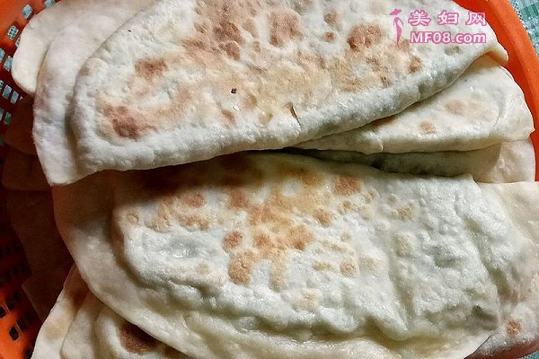 韭菜盒子的做法