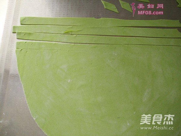 #幼儿3岁菜谱#茄汁香菇面片的做法