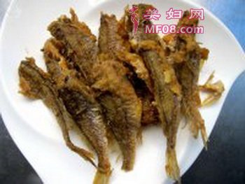 回锅豉油小黄花步骤2