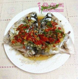 剁椒蒸鱼头