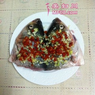 剁椒蒸鱼头