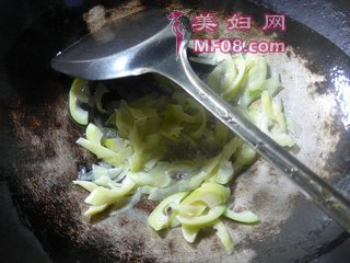 开洋雷笋烧豆腐