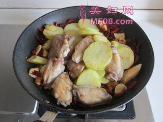 麻辣鸡翅香锅