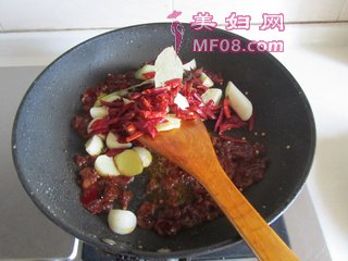 麻辣鸡翅香锅