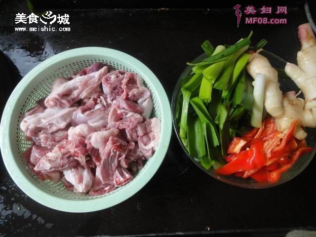 子姜焖鸭的做法