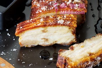 脆皮烧肉步骤4
