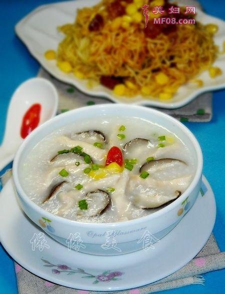 鲜菇鸡肉粥