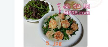 百合炒虾仁做法步骤5