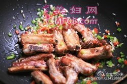 蒜香排骨步骤4