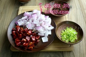 豆花牛肉的做法步骤1