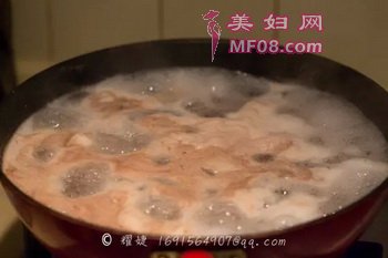 萝卜牛腩步骤3