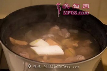 萝卜牛腩步骤4