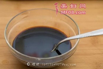 萝卜牛腩步骤5