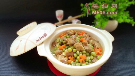 豌豆焖排骨
