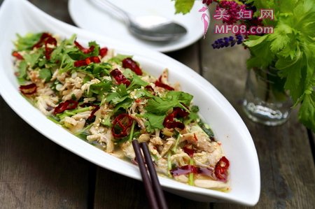 麻辣鲜香手撕鸡的做法