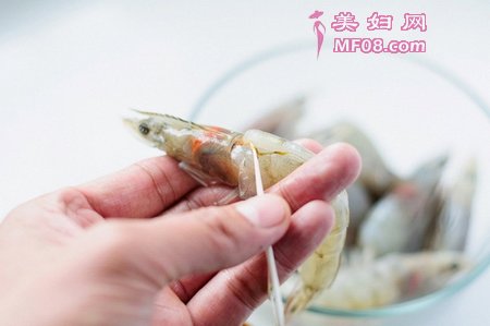香辣干锅虾步骤1