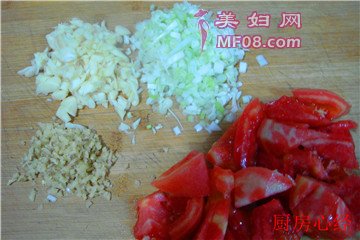 虾仁烧茄子步骤2
