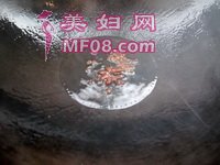 蒜香酱焖黄鱼步骤5