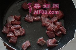 杏鲍菇牛柳粒步骤4