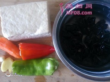 家常豆腐步骤1