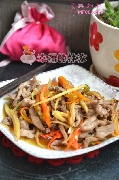 仔姜辣椒炒肉的做法