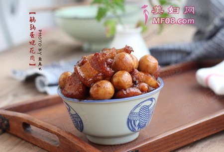 鹌鹑蛋烧花肉步骤