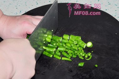 秋香牛肉步骤3