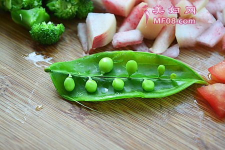 西葫芦焗时蔬步骤2
