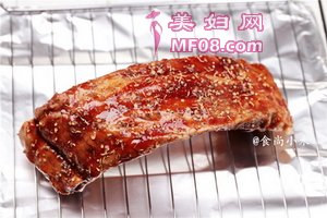 蜜汁烤大排的做法步骤3