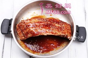 蜜汁烤大排的做法步骤2