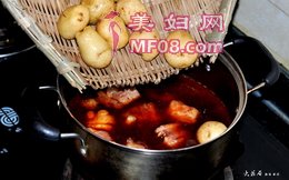 小土豆干烧排骨步骤11