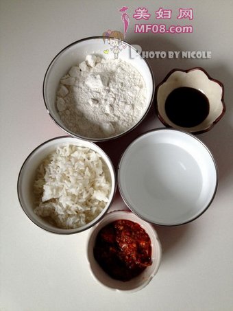 香辣酱肉炒饭馅饼原料