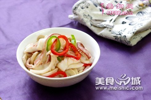 蘑菇炒鱿鱼