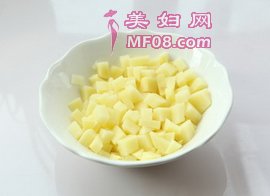 ӹ3