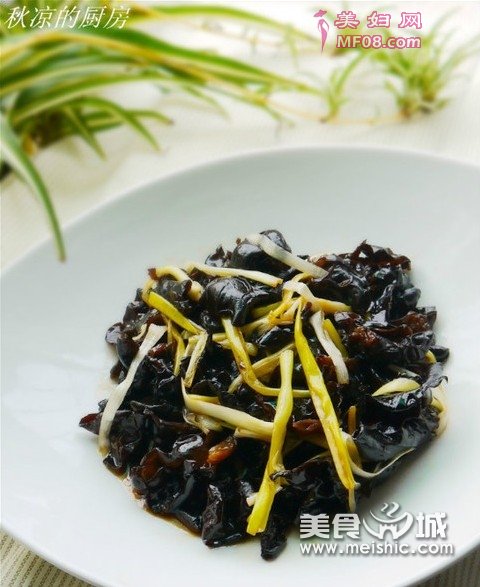 葱烧木耳