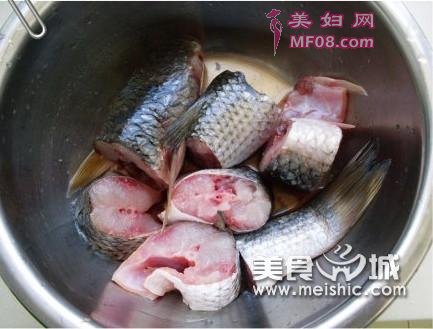 酱烧梭鱼的做法