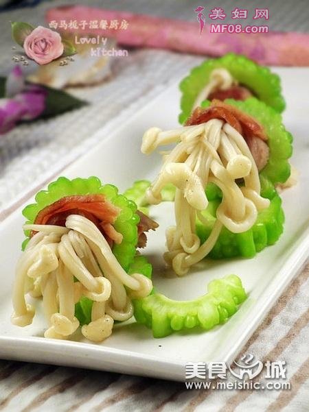苦瓜培根金针菇卷的做法