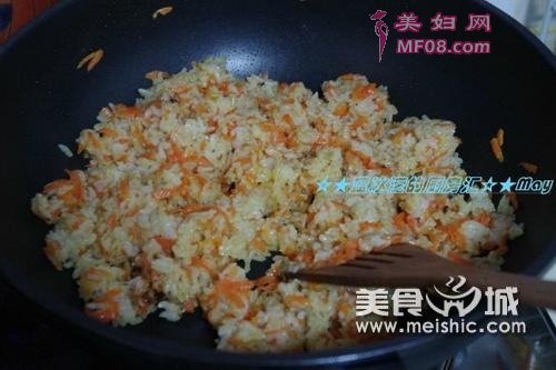 胡萝卜版炸酱炒饭的做法