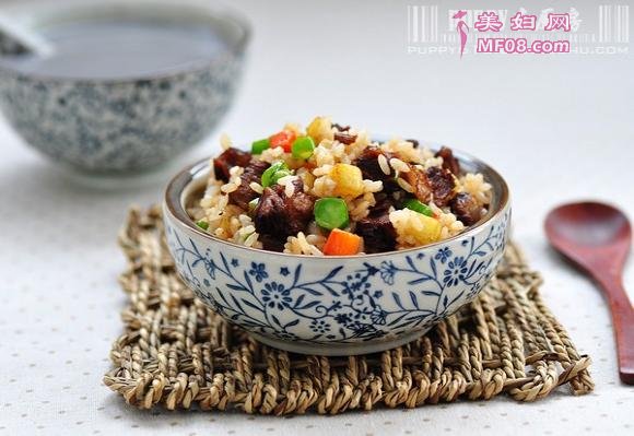 红烧牛肉炒饭做法