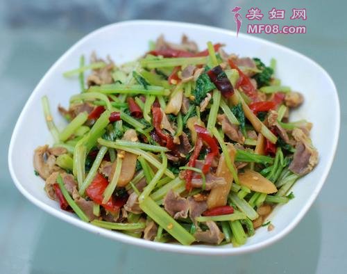 鸡胗炒芹菜的做法