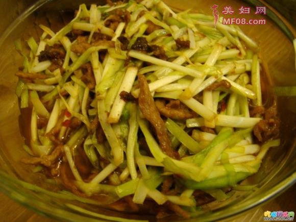 韭黄肉丝的做法